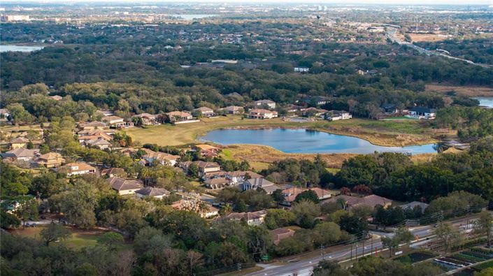 Image No.50-5 Bed House for sale