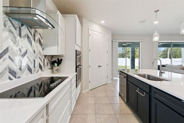 Image No.19-4 Bed House for sale