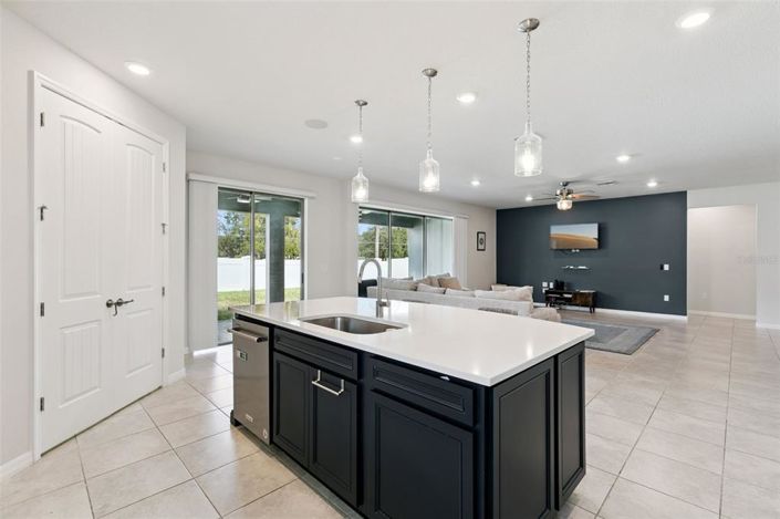 Image No.21-4 Bed House for sale