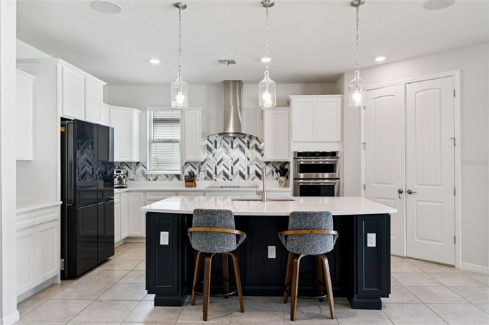 Image No.24-4 Bed House for sale