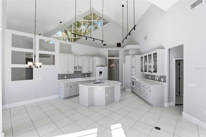 Image No.11-4 Bed House for sale