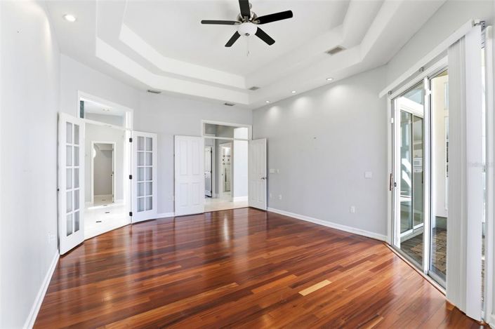 Image No.20-4 Bed House for sale