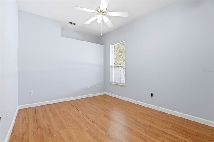 Image No.27-4 Bed House for sale