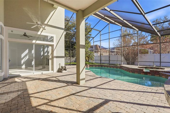 Image No.32-4 Bed House for sale