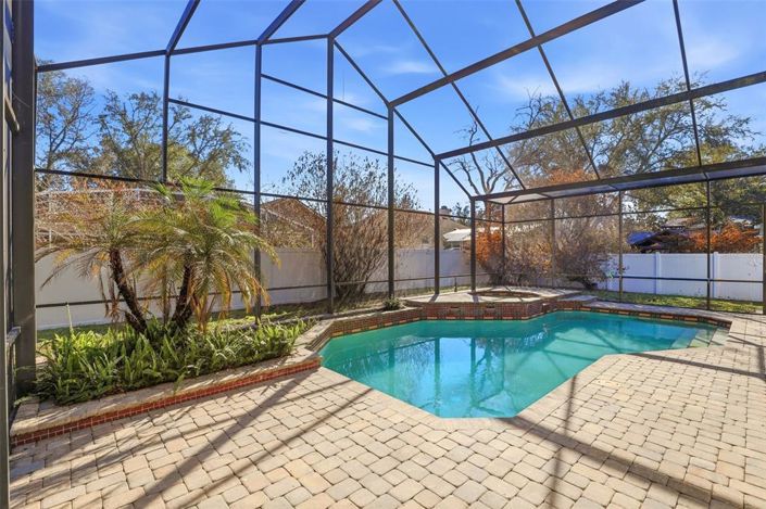 Image No.35-4 Bed House for sale