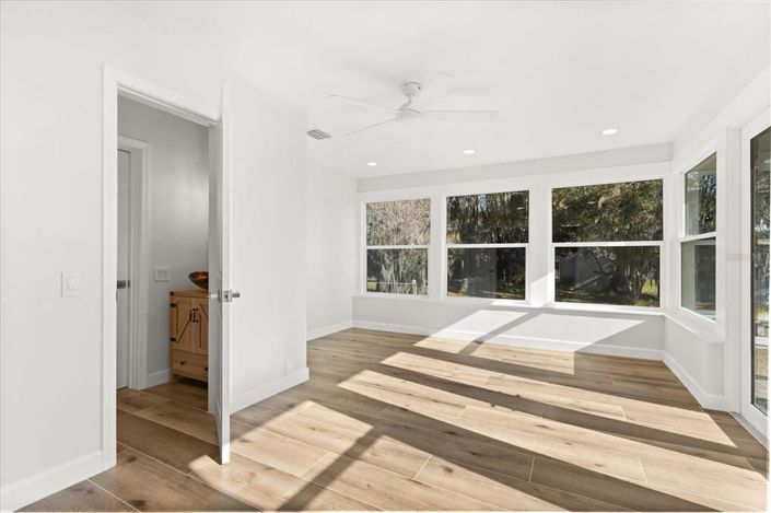 Image No.20-3 Bed House for sale