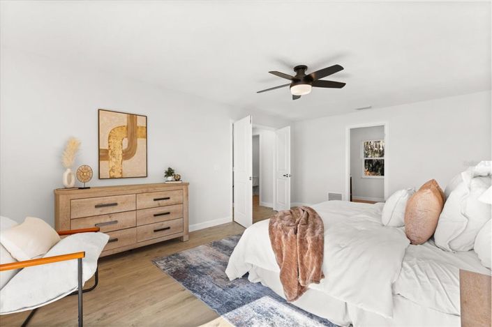 Image No.24-3 Bed House for sale