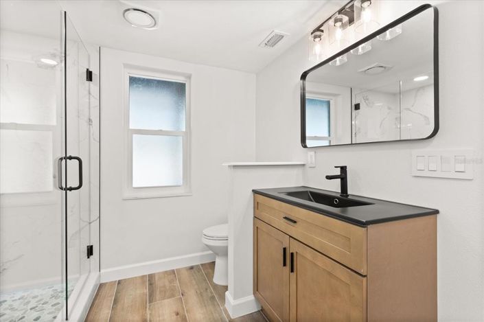 Image No.31-3 Bed House for sale