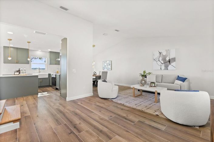 Image No.6-3 Bed House for sale