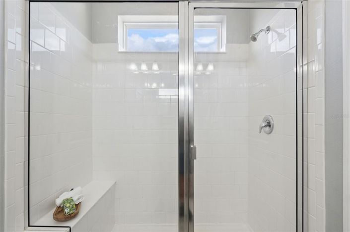 Image No.30-4 Bed House for sale