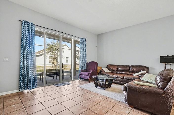 Image No.6-3 Bed House for sale