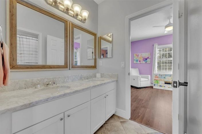 Image No.26-4 Bed House for sale