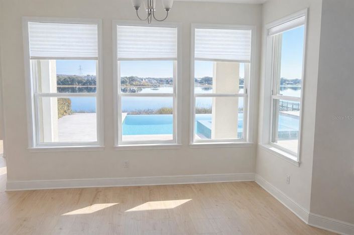 Image No.6-4 Bed House for sale