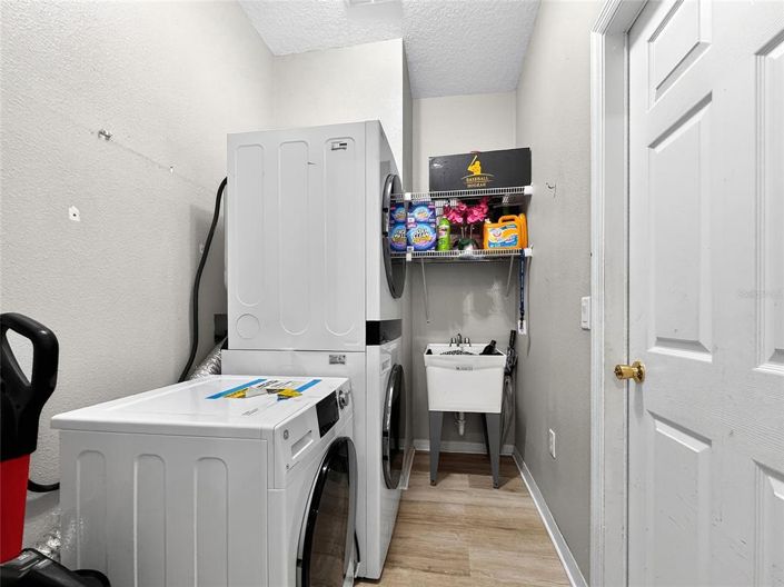 Image No.17-4 Bed House for sale