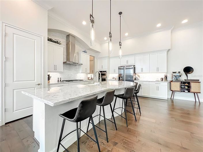 Image No.17-3 Bed House for sale