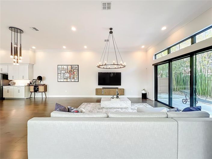 Image No.29-3 Bed House for sale