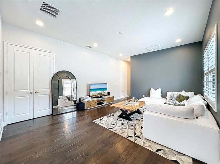 Image No.52-3 Bed House for sale