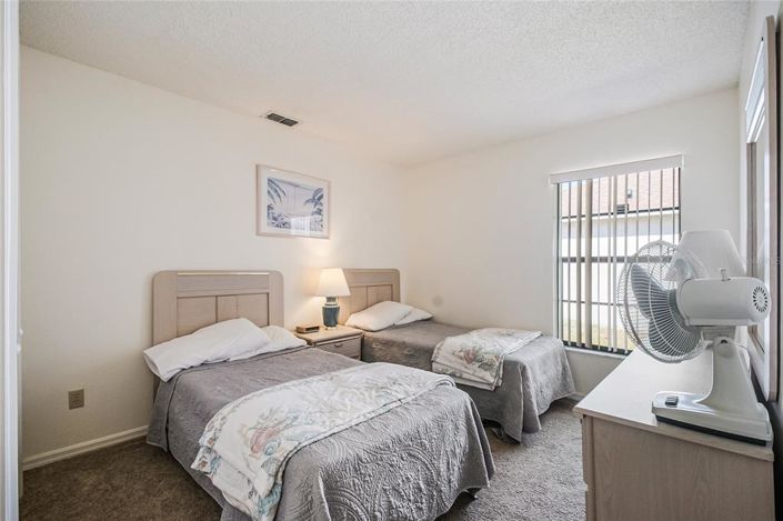 Image No.15-3 Bed House for sale