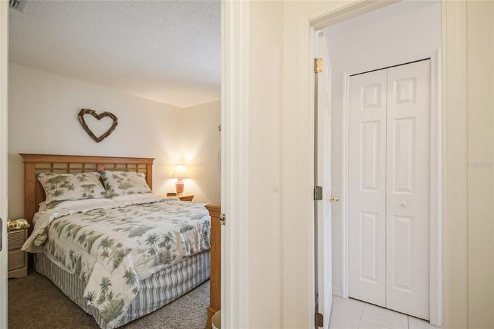 Image No.17-3 Bed House for sale