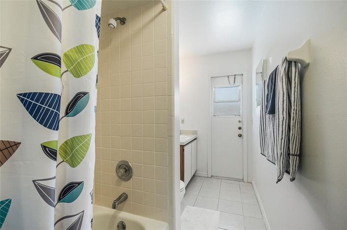 Image No.18-3 Bed House for sale