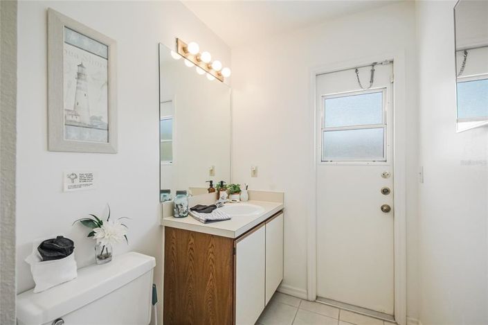 Image No.19-3 Bed House for sale