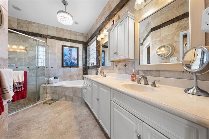 Image No.19-3 Bed House for sale