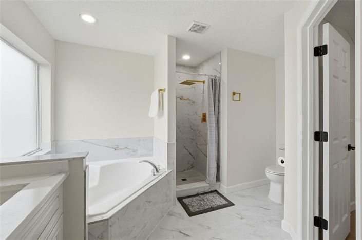 Image No.22-5 Bed House for sale