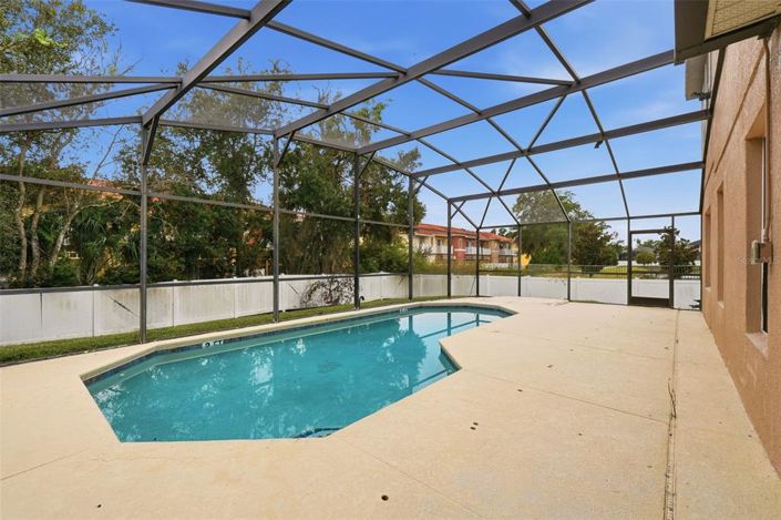 Image No.38-5 Bed House for sale