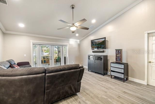 Image No.26-3 Bed House for sale