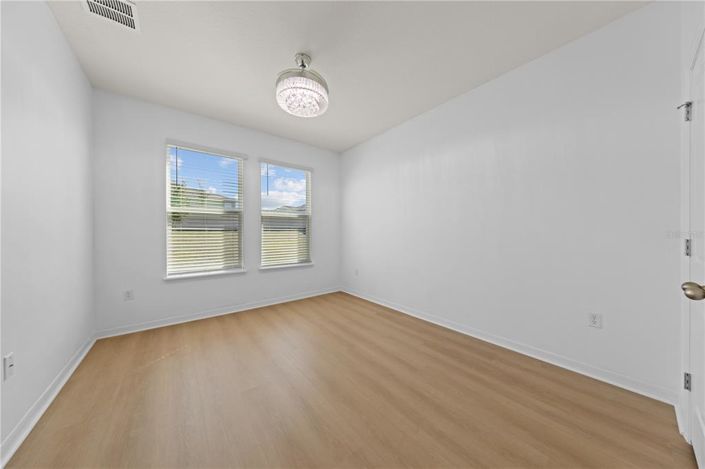 Image No.23-5 Bed House for sale