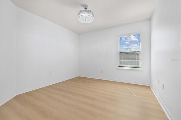 Image No.49-5 Bed House for sale