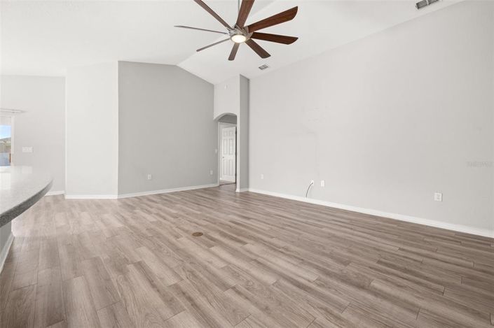 Image No.13-Maison de 4 chambres à vendre à Saint John