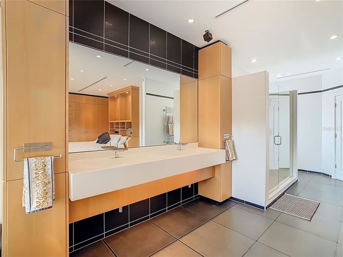 Image No.28-3 Bed House for sale