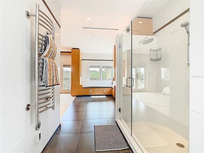 Image No.30-3 Bed House for sale