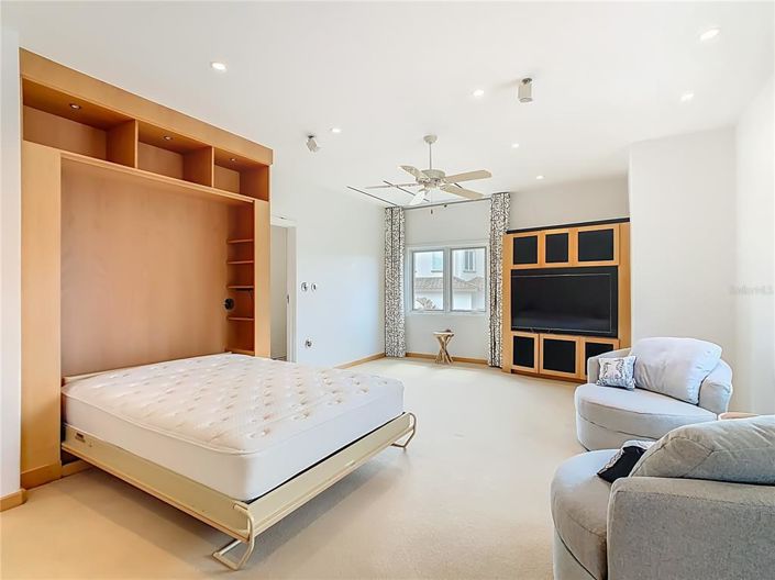 Image No.37-3 Bed House for sale