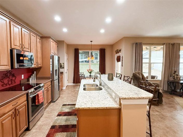 Image No.19-4 Bed House for sale