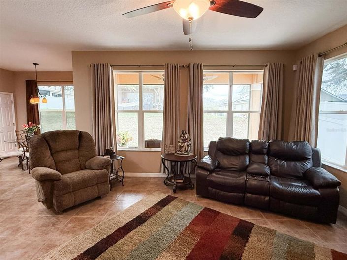 Image No.28-4 Bed House for sale