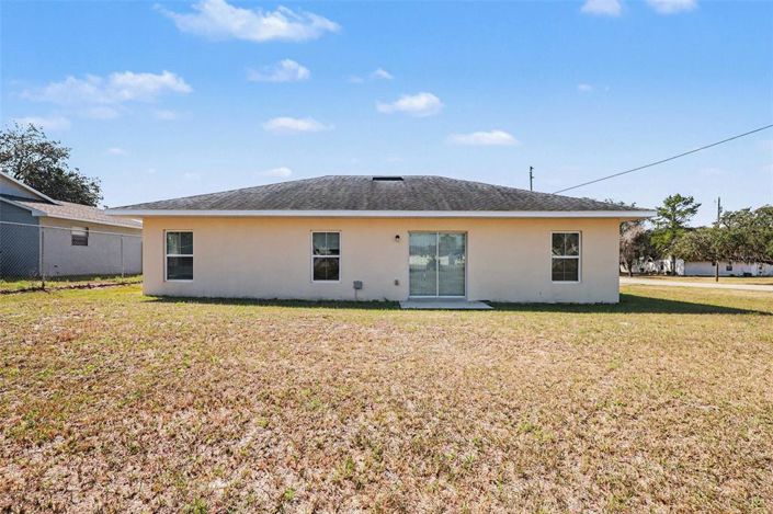 Image No.15-3 Bed House for sale