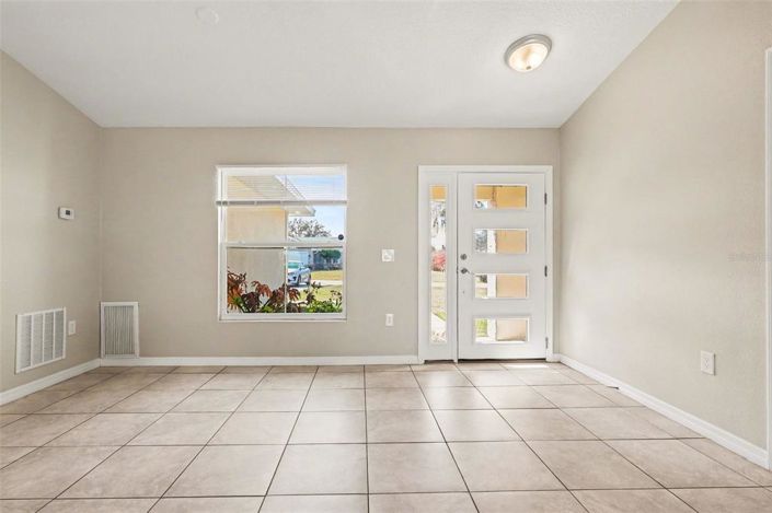 Image No.2-3 Bed House for sale