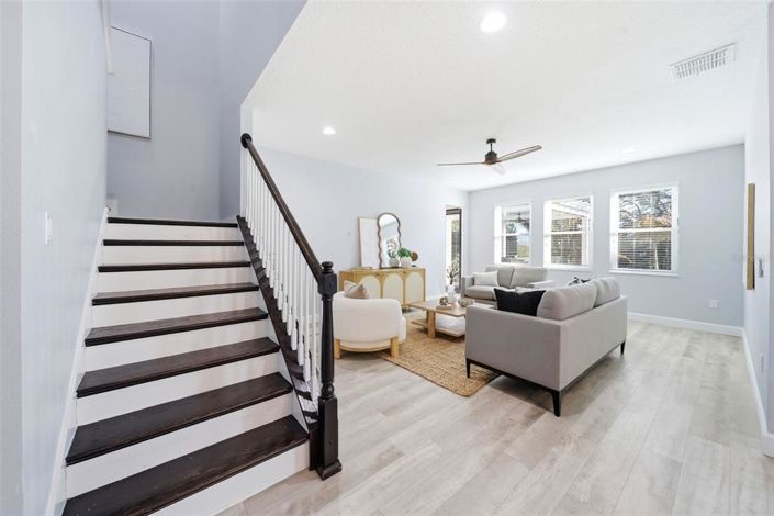 Image No.13-5 Bed House for sale