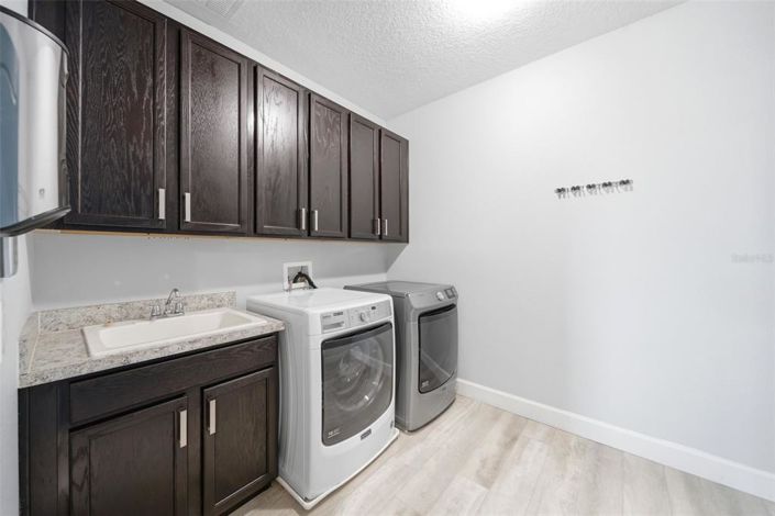 Image No.32-5 Bed House for sale