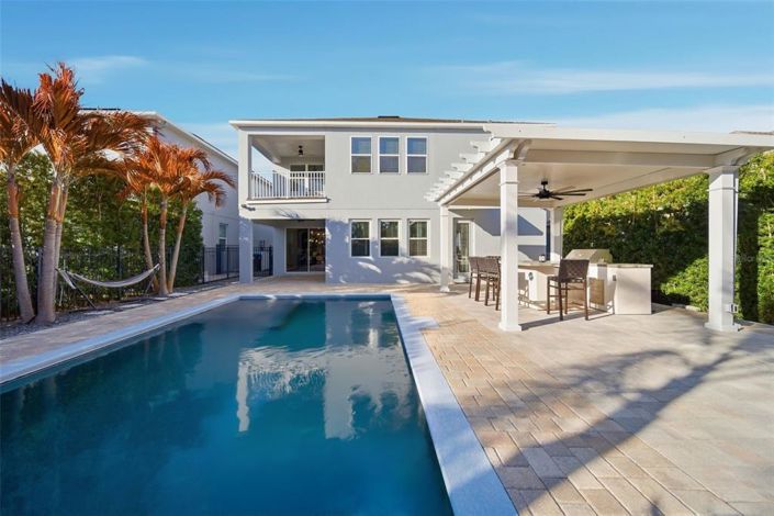 Image No.35-5 Bed House for sale