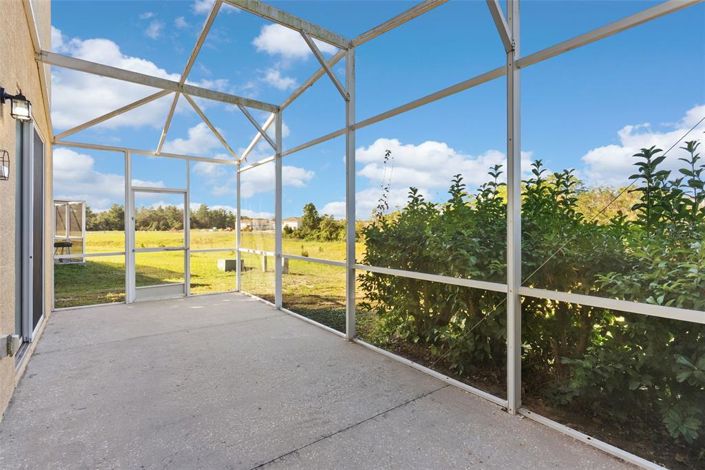 Image No.30-3 Bed Townhouse for sale