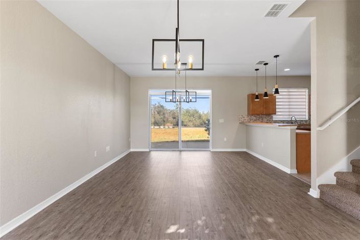 Image No.5-3 Bed Townhouse for sale