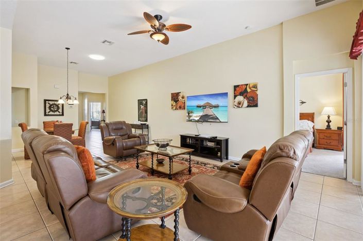 Image No.14-4 Bed House for sale