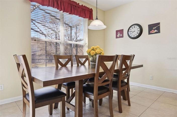 Image No.17-4 Bed House for sale