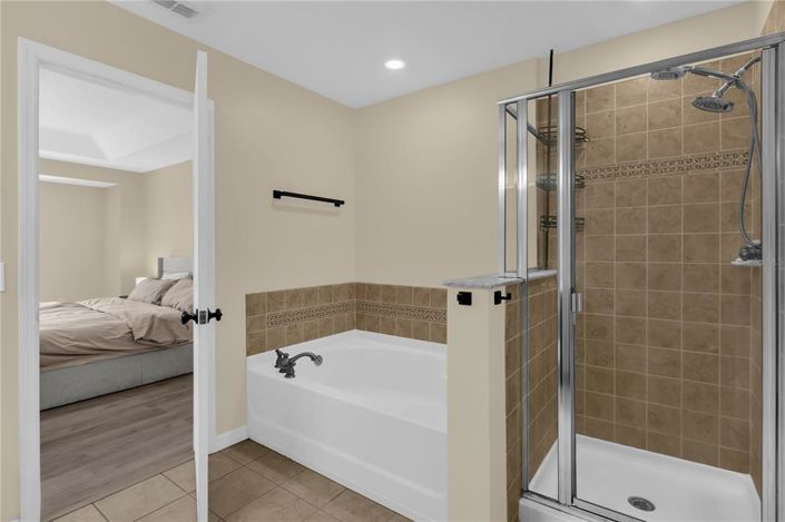 Image No.24-3 Bed Townhouse for sale