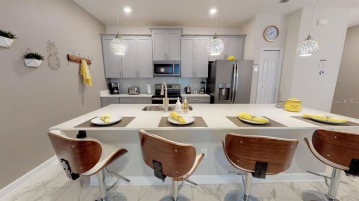 Image No.11-4 Bed Townhouse for sale