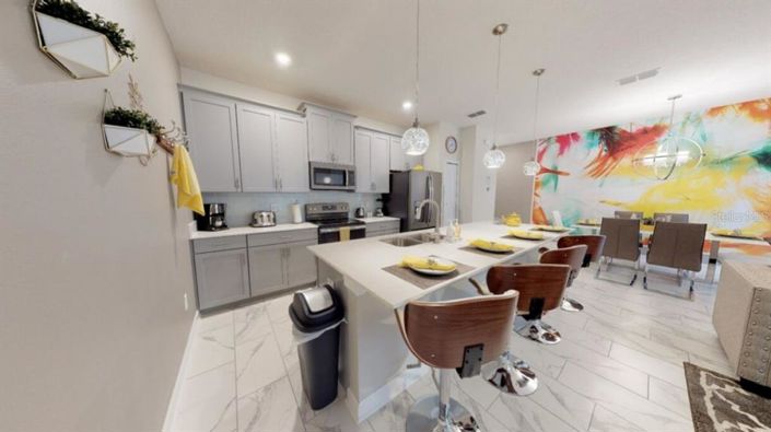 Image No.16-4 Bed Townhouse for sale