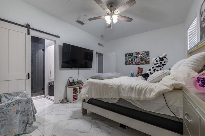 Image No.15-4 Bed House for sale